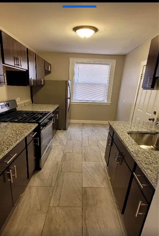 Foto del edificio - 6926 S Oglesby Ave