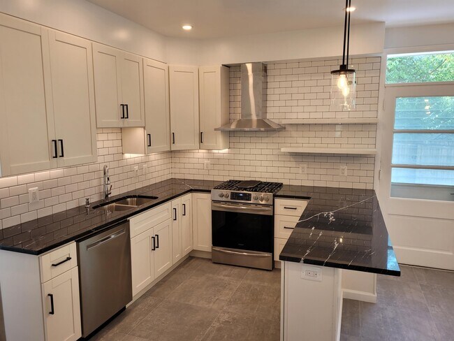 Foto del edificio - 3020 Brandywine St NW