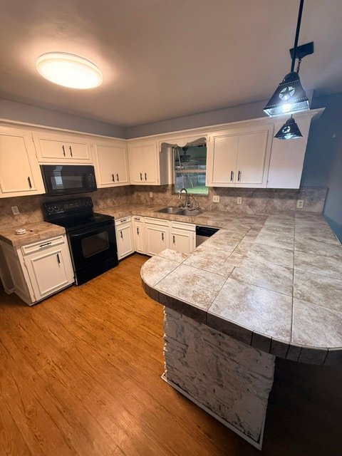 Building Photo - 9132 Sailfish Dr