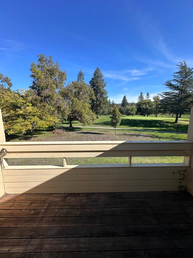 Building Photo - 2948 Yulupa Ave