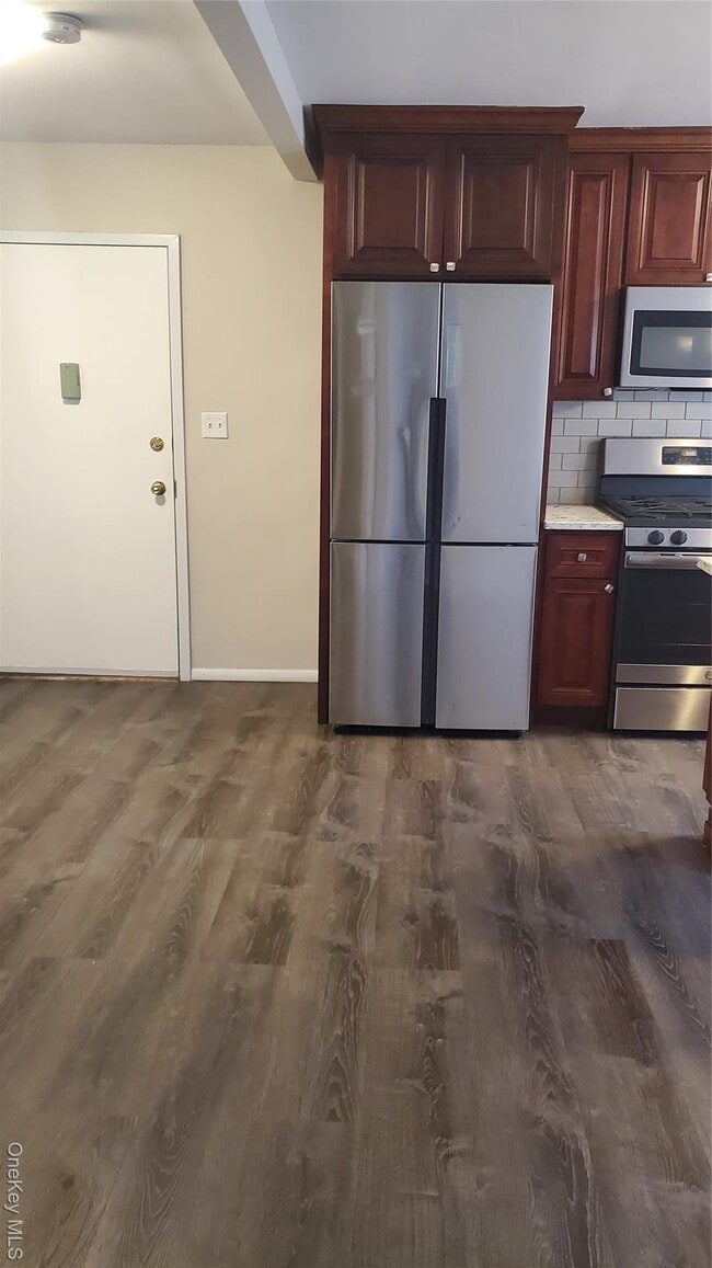 Foto del edificio - 460 Old Town Rd