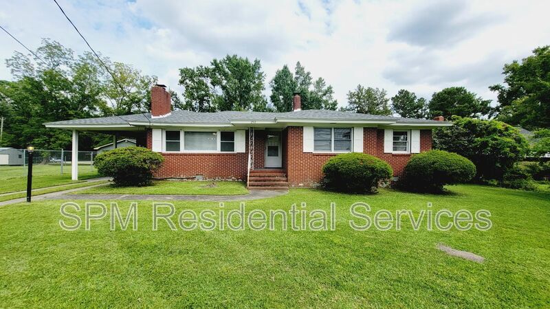 Photo - 2512 Castle Hayne Rd