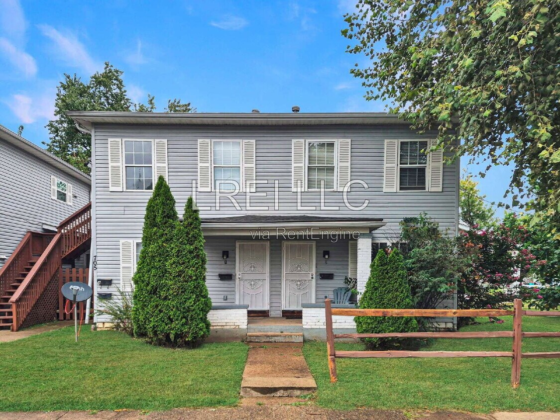 Photo - 705 M Street
