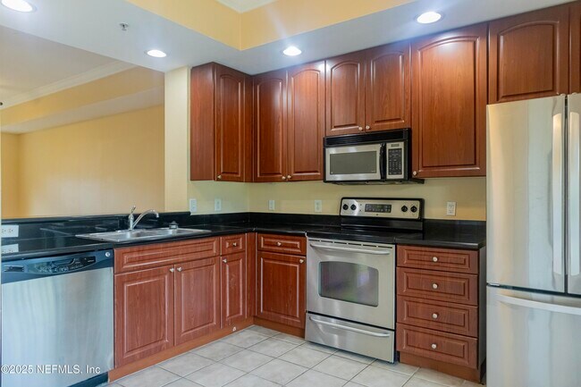 Foto del edificio - 9745 Touchton Rd