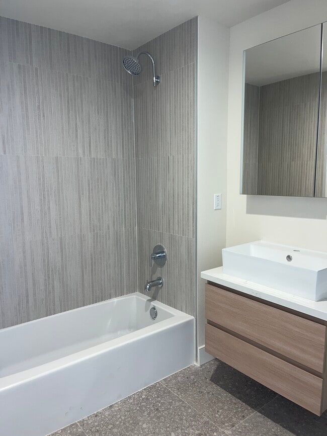 Building Photo - The Hive Glenrock