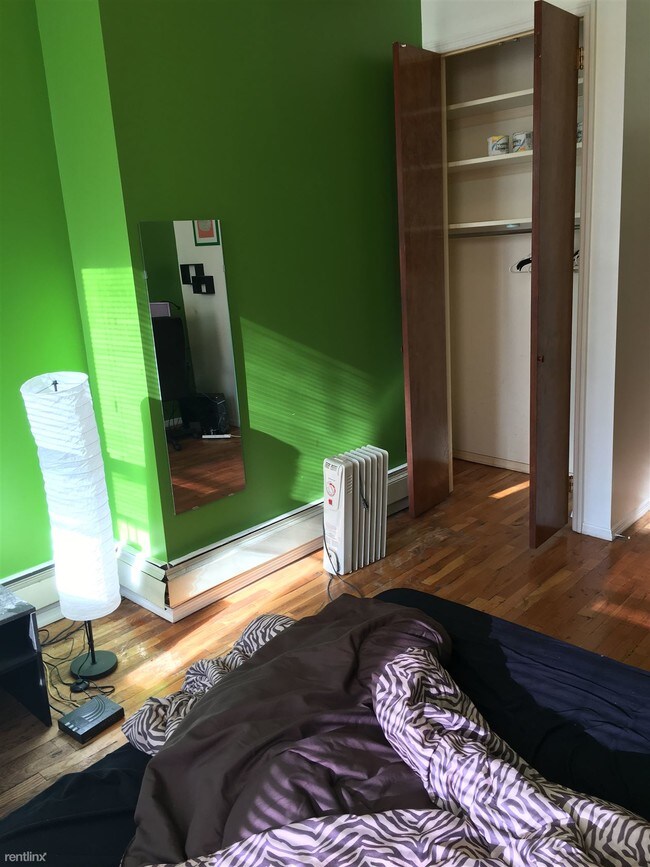 Foto del edificio - 687 Park Ave