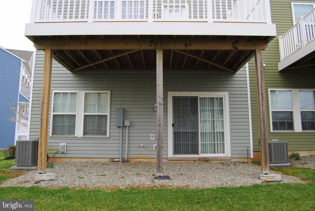 Building Photo - 109 Admiral Ln