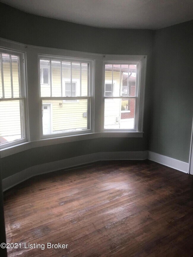 Foto del edificio - 1214 Longfield Ave