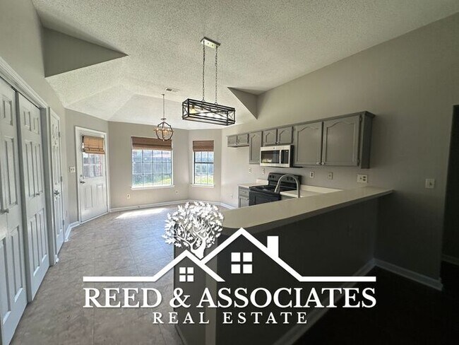 Building Photo - Just Minutes Away from Olive Branch Schools!