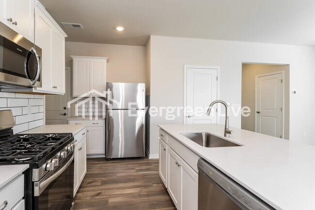 Building Photo - 1703 Heron Ct