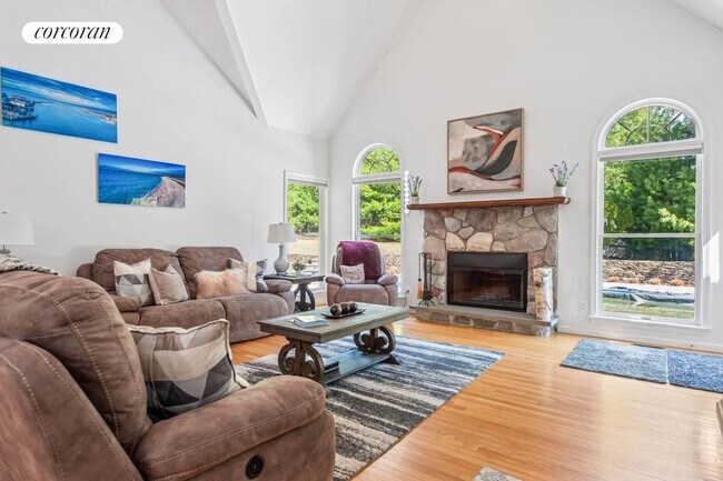 Foto del edificio - 2 Spread Oak Ln