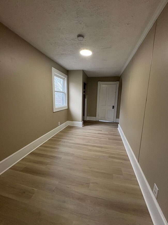 Building Photo - 223 Boone Ave