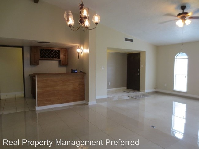 Building Photo - 5651 Hardwood Forest Dr