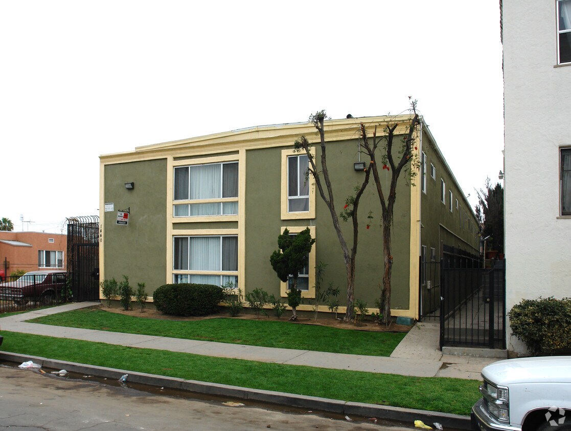 Building Photo - 1440 Elm Ave