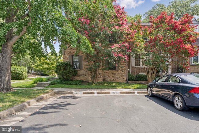 Foto del edificio - 2708 Shawn Leigh Dr