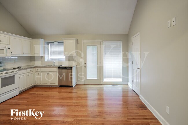 Foto del edificio - 1034 Bunting Ln