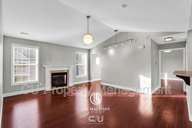 Building Photo - 3038 E Stillwater Landing