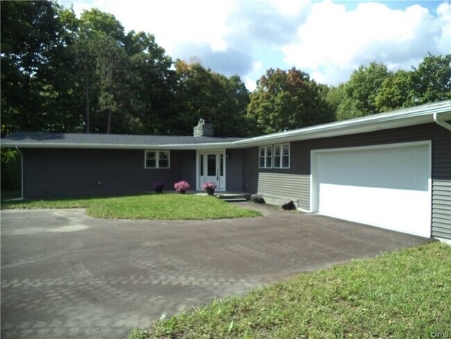 Building Photo - 7187 Woodchuck Hill Rd