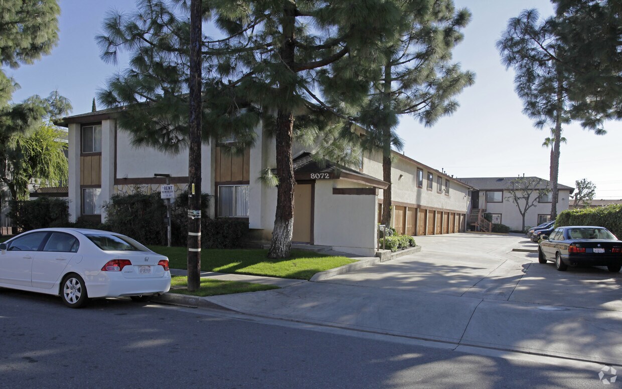 Primary Photo - 8072 7th St