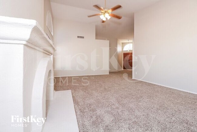 Building Photo - 11022 S Palomino Ln