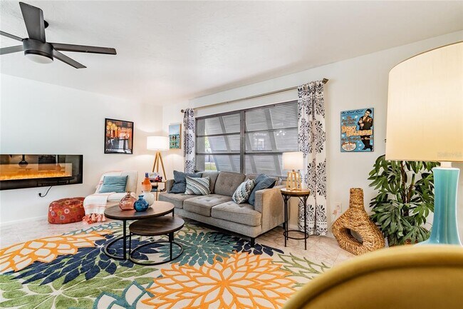 Foto del edificio - 5422 Carmen Ave