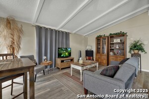 Foto del edificio - 1045 Cherry St
