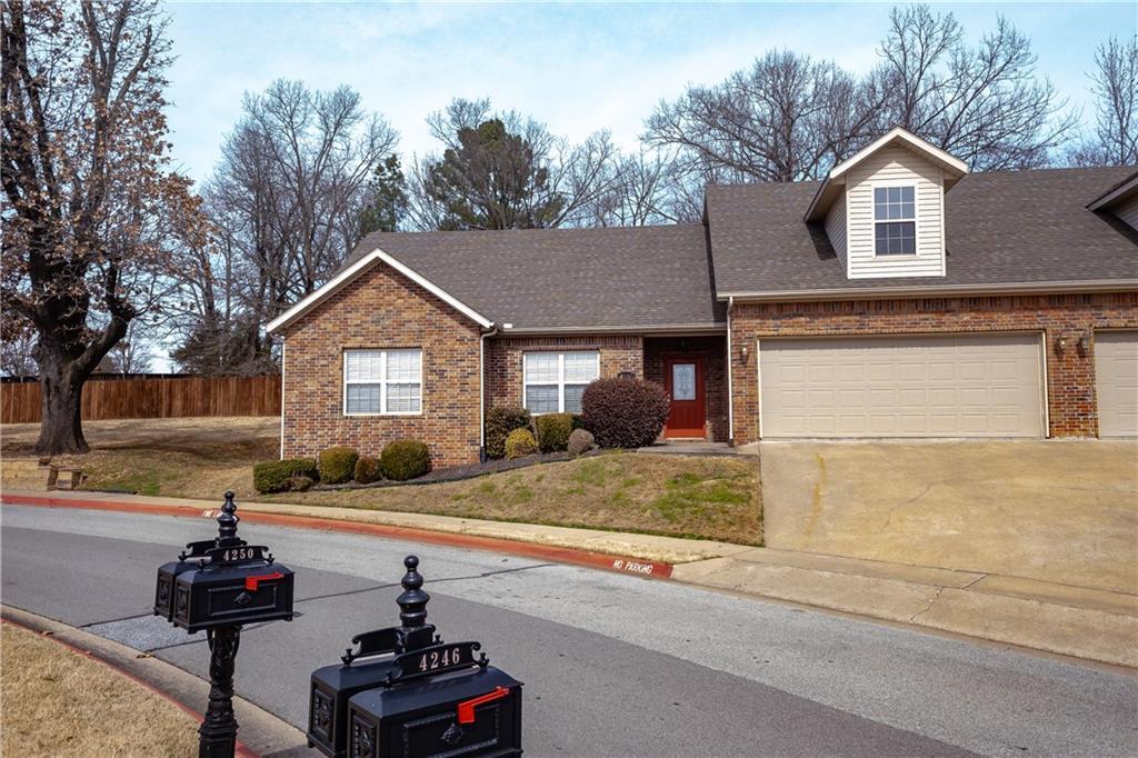 Primary Photo - 4252 N Zion Valley Dr