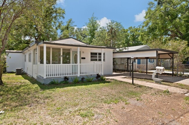 Building Photo - 2821 Marconi St