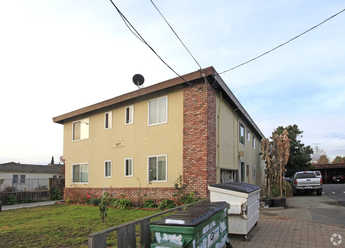 Building Photo - 977 N 7th St