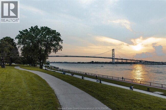 Building Photo - 2161 Riverside Dr W