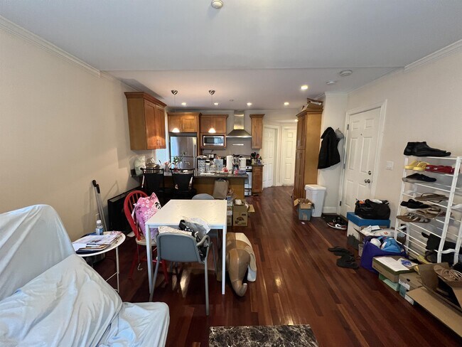 Building Photo - 55 Kelly Rd