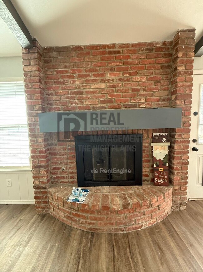 Foto del edificio - 6212 Rutgers St