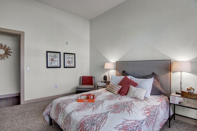 Building Photo - The Residence at the COR