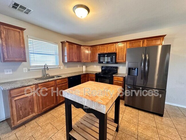 Foto del edificio - 4501 SE 78th St