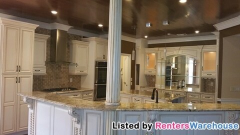 Building Photo - 27 Towne Park Dr