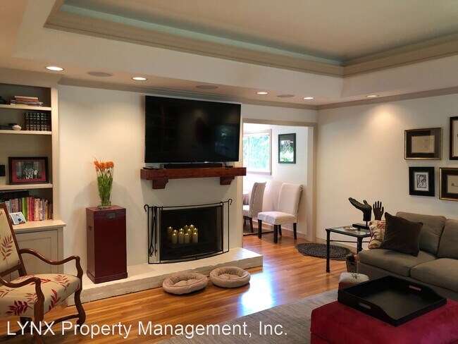 Building Photo - 3 br, 2 bath House - 934 Barcelona Drive