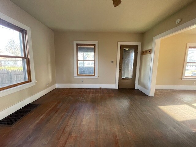 Building Photo - 1521 Medora St