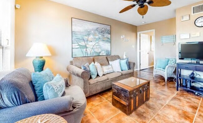 Building Photo - 15209 Leeward Dr