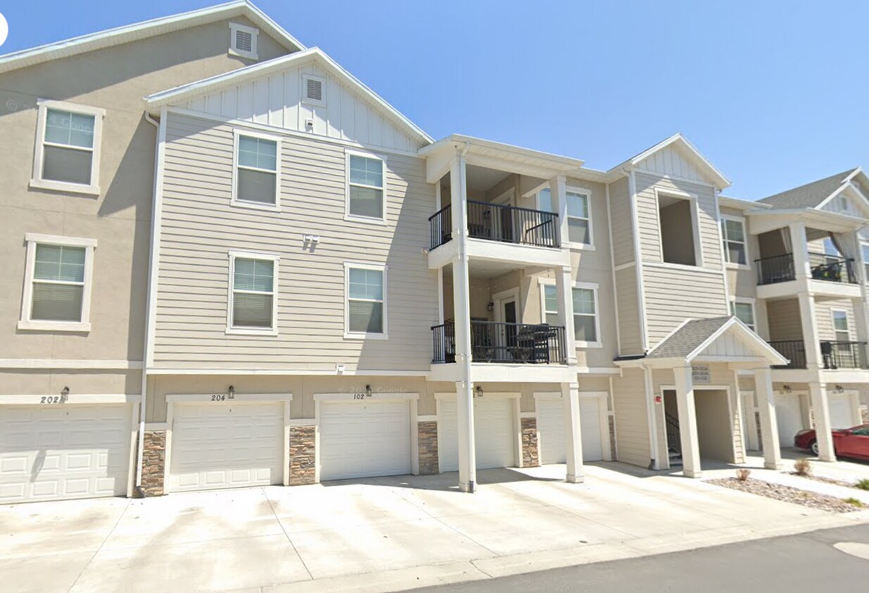 Primary Photo - Coming Soon! 3 Bed/2 Bathroom home in Herr...