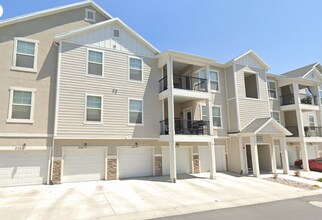 Building Photo - 14474 S Renner Ln