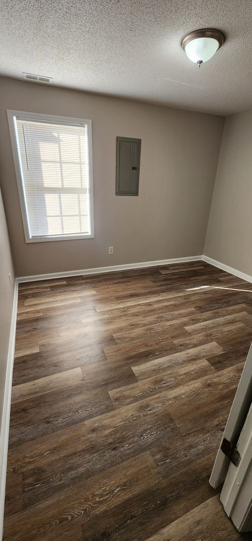Foto del edificio - 3023 Taybran Ln