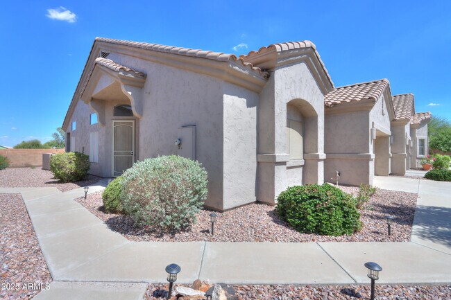Foto del edificio - 1412 N Desert Willow St