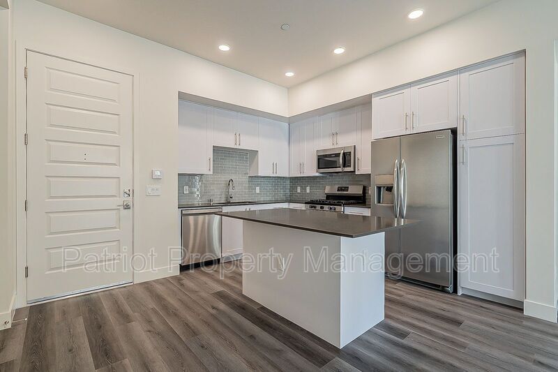 Photo - 7300 E Earll Dr