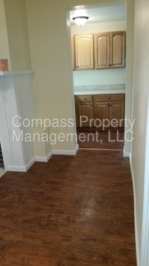 Building Photo - $800 - 1+Bed, 1 Bath Apartment - Coatesville