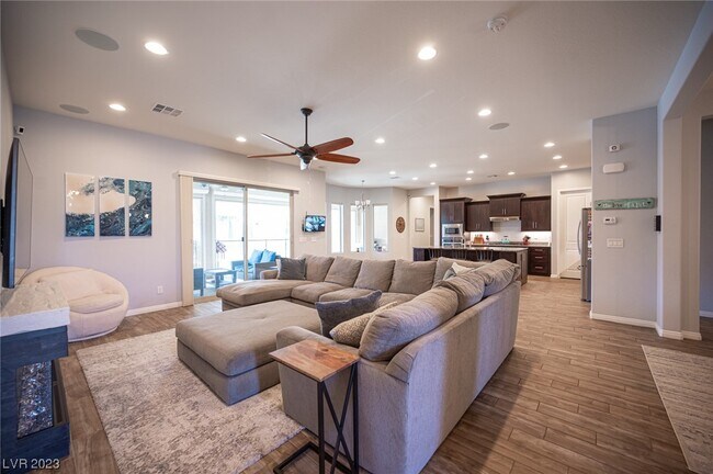 Building Photo - 9190 W La Madre Way