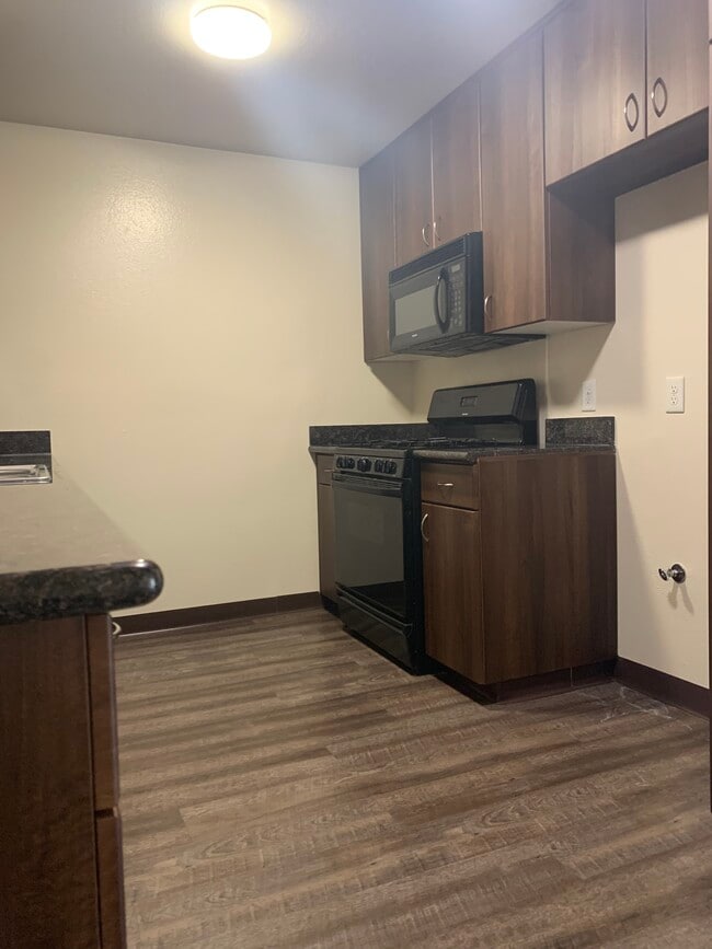 Building Photo - Village Apartments