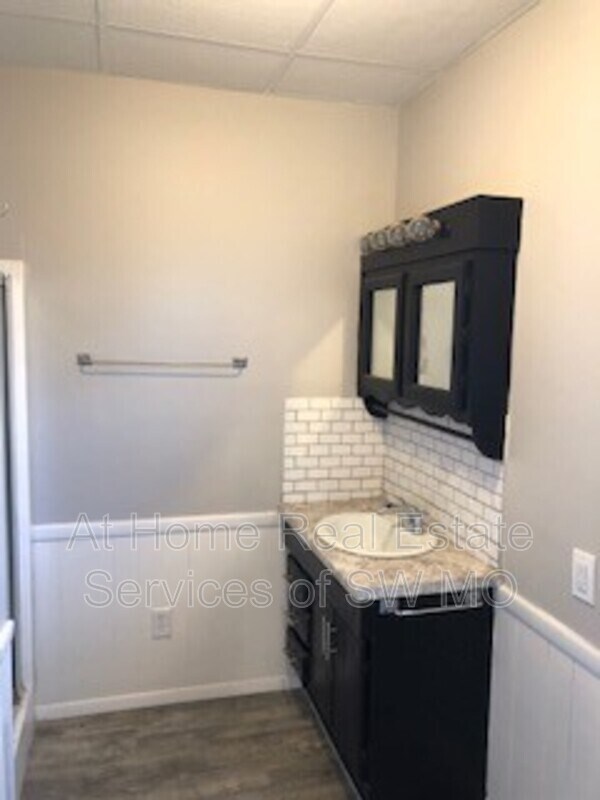 Foto del edificio - 635 S Main Ave