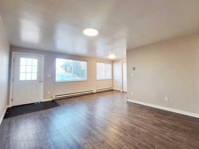 Same Living room - 5128 SE Foster Rd