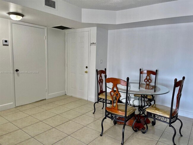 Building Photo - 15221 SW 80th St