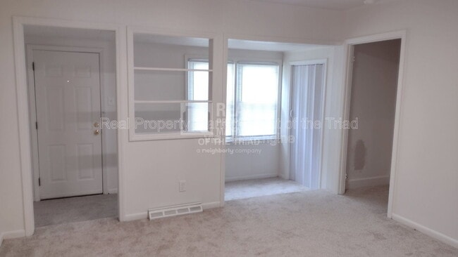 Building Photo - 4545 Jessup Grove Rd